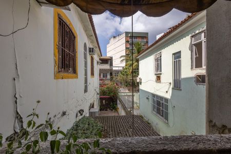 Casa à venda com 219m², 5 quartos e 3 vagas Casa à venda com 219m², 5 quartos e 3 vagasQuarto 3 Vista