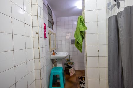 Casa à venda com 219m², 5 quartos e 3 vagas Casa à venda com 219m², 5 quartos e 3 vagasBanheiro de Serviço