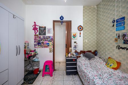 Casa à venda com 219m², 5 quartos e 3 vagas Casa à venda com 219m², 5 quartos e 3 vagasQuarto 2