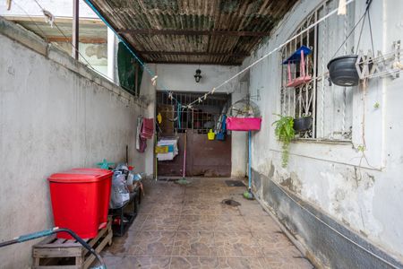 Casa à venda com 219m², 5 quartos e 3 vagas Casa à venda com 219m², 5 quartos e 3 vagasGaragem