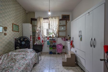 Casa à venda com 219m², 5 quartos e 3 vagas Casa à venda com 219m², 5 quartos e 3 vagasQuarto 2