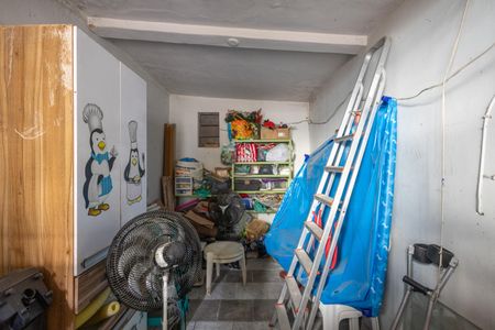 Casa à venda com 219m², 5 quartos e 3 vagas Casa à venda com 219m², 5 quartos e 3 vagasGaragem