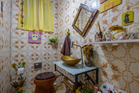 Casa à venda com 219m², 5 quartos e 3 vagas Casa à venda com 219m², 5 quartos e 3 vagasLavabo