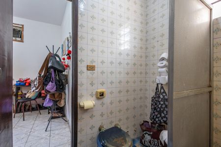 Casa à venda com 219m², 5 quartos e 3 vagas Casa à venda com 219m², 5 quartos e 3 vagasBanheiro Suite 1