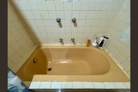 Apartamento à venda com 70m², 3 quartos e sem vagaBanheiro social - banheiro