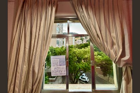 Apartamento à venda com 70m², 3 quartos e sem vagaPlaca