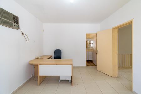 Casa para alugar com 183m², 3 quartos e 2 vagas Casa para alugar com 183m², 3 quartos e 2 vagasSuíte