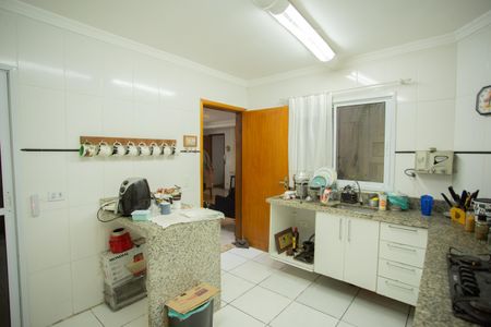 Casa à venda com 240m², 3 quartos e 2 vagasCozinha