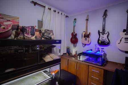 Casa à venda com 240m², 3 quartos e 2 vagasEscritório