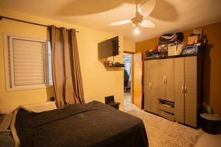 Casa à venda com 240m², 3 quartos e 2 vagasQuarto