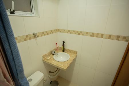 Casa à venda com 240m², 3 quartos e 2 vagasBanheiro do Quarto 1