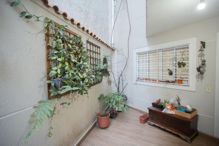 Casa à venda com 240m², 3 quartos e 2 vagasVaranda