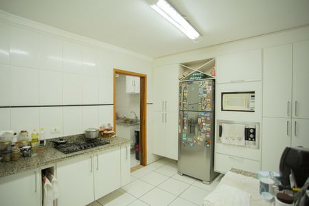 Casa à venda com 240m², 3 quartos e 2 vagasCozinha