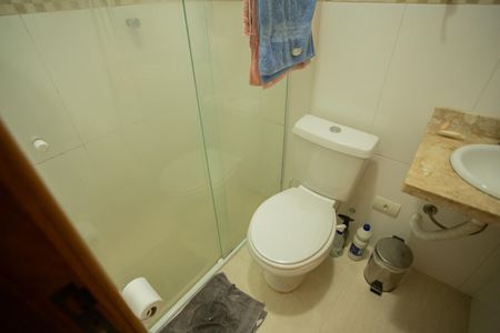 Casa à venda com 240m², 3 quartos e 2 vagasBanheiro do Quarto 1