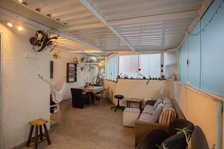 Casa à venda com 240m², 3 quartos e 2 vagasÁrea comum