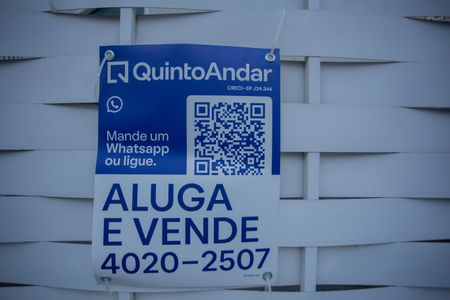 Casa à venda com 240m², 3 quartos e 2 vagasPlaca