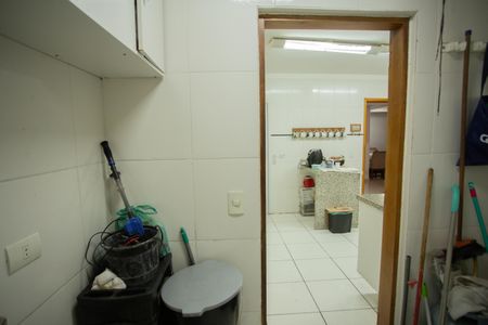 Casa à venda com 240m², 3 quartos e 2 vagasÁrea de Serviço