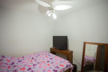 Casa à venda com 240m², 3 quartos e 2 vagasQuarto 2