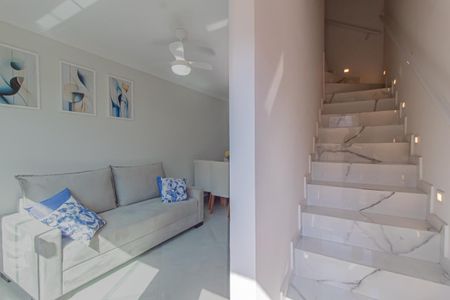 Casa de condomínio à venda com 65m², 2 quartos e 1 vaga Casa de condomínio à venda com 65m², 2 quartos e 1 vagaSala