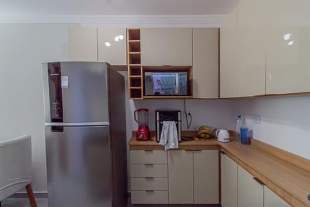 Casa de condomínio à venda com 65m², 2 quartos e 1 vaga Casa de condomínio à venda com 65m², 2 quartos e 1 vagaCozinha