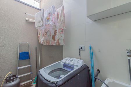 Casa de condomínio à venda com 65m², 2 quartos e 1 vaga Casa de condomínio à venda com 65m², 2 quartos e 1 vagaÁrea de Serviço