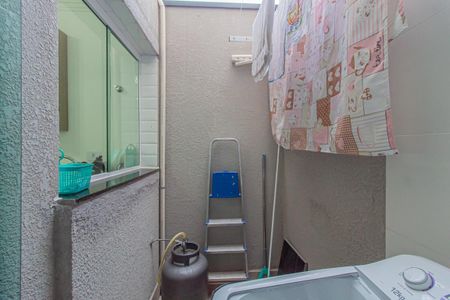 Casa de condomínio à venda com 65m², 2 quartos e 1 vaga Casa de condomínio à venda com 65m², 2 quartos e 1 vagaÁrea de Serviço