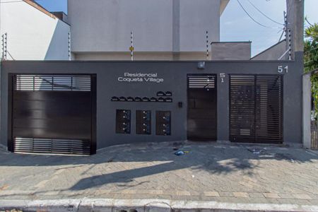 Casa de condomínio à venda com 65m², 2 quartos e 1 vaga Casa de condomínio à venda com 65m², 2 quartos e 1 vagaFachada