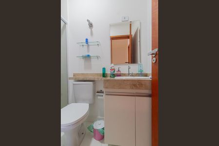 Casa de condomínio à venda com 65m², 2 quartos e 1 vaga Casa de condomínio à venda com 65m², 2 quartos e 1 vagaBanheiro