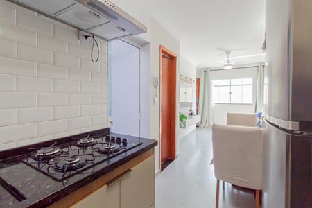 Casa de condomínio à venda com 65m², 2 quartos e 1 vaga Casa de condomínio à venda com 65m², 2 quartos e 1 vagaCozinha