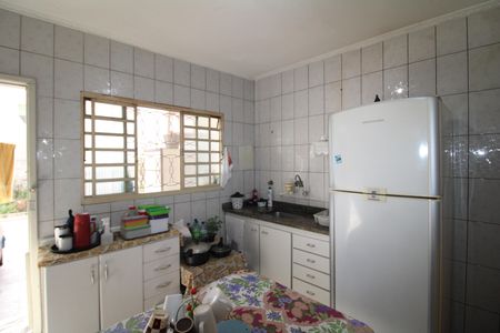 Casa à venda com 56m², 2 quartos e 1 vagaCozinha