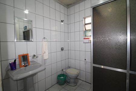 Casa à venda com 56m², 2 quartos e 1 vagaBanheiro 1