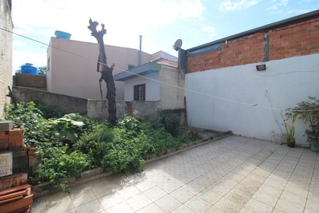 Casa à venda com 56m², 2 quartos e 1 vagaÁrea de Serviço