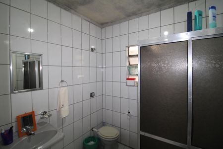 Casa à venda com 56m², 2 quartos e 1 vagaBanheiro 1