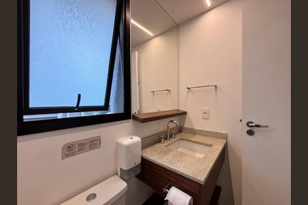 Studio à venda com 32m², 1 quarto e sem vaga Studio à venda com 32m², 1 quarto e sem vagaBanheiro