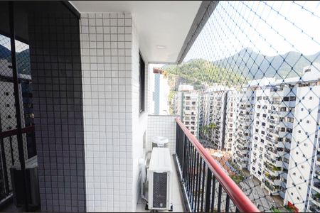 Apartamento à venda com 175m², 2 quartos e 2 vagasSala