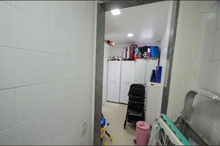 Apartamento à venda com 175m², 2 quartos e 2 vagasBanheiro de Serviço