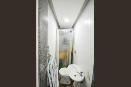 Apartamento à venda com 175m², 2 quartos e 2 vagasBanheiro de Serviço