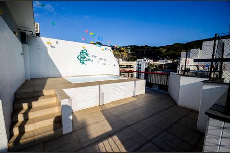 Apartamento à venda com 175m², 2 quartos e 2 vagasTerraço