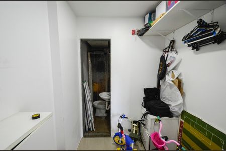 Apartamento à venda com 175m², 2 quartos e 2 vagasQuarto de Serviço