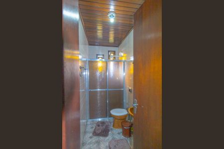 Casa à venda com 330m², 4 quartos e 3 vagas Casa à venda com 330m², 4 quartos e 3 vagasBanheiro