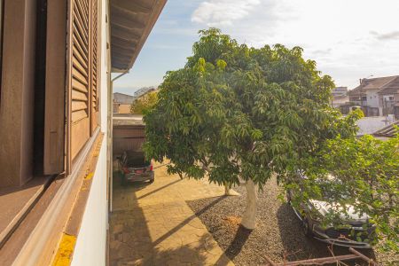 Casa à venda com 330m², 4 quartos e 3 vagas Casa à venda com 330m², 4 quartos e 3 vagasVista do Quarto 4