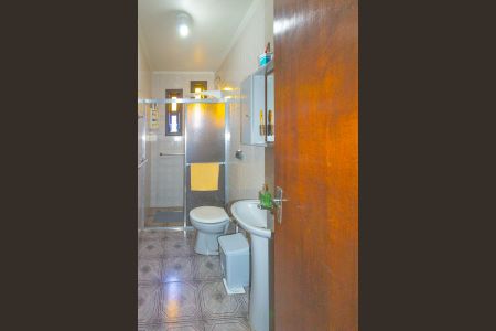 Casa à venda com 330m², 4 quartos e 3 vagas Casa à venda com 330m², 4 quartos e 3 vagasBanheiro Social