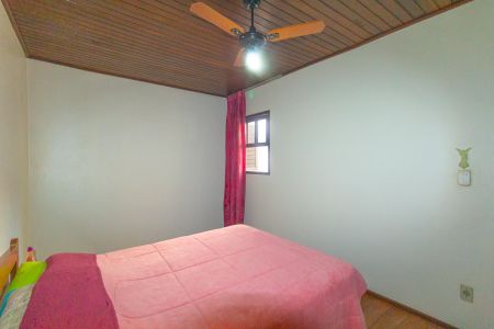 Casa à venda com 330m², 4 quartos e 3 vagas Casa à venda com 330m², 4 quartos e 3 vagasQuarto 3