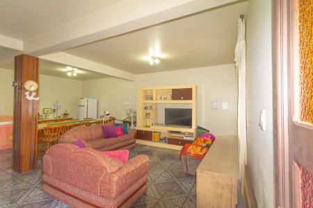 Casa à venda com 330m², 4 quartos e 3 vagas Casa à venda com 330m², 4 quartos e 3 vagasSala 1