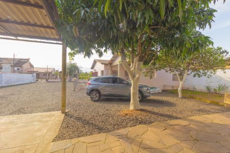 Casa à venda com 330m², 4 quartos e 3 vagas Casa à venda com 330m², 4 quartos e 3 vagasPátio