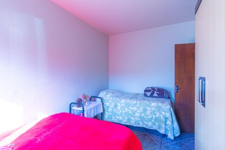 Casa à venda com 330m², 4 quartos e 3 vagas Casa à venda com 330m², 4 quartos e 3 vagasQuarto 1