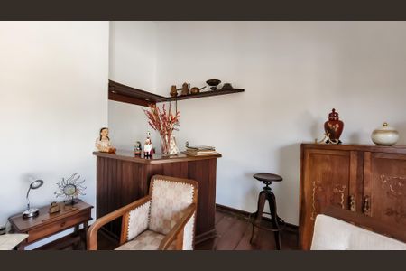 Casa à venda com 212m², 3 quartos e 2 vagas Casa à venda com 212m², 3 quartos e 2 vagasSala