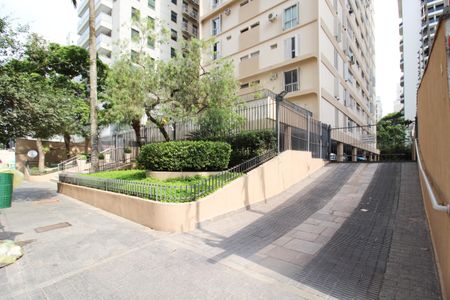 Apartamento à venda com 117m², 2 quartos e 1 vagaFachada