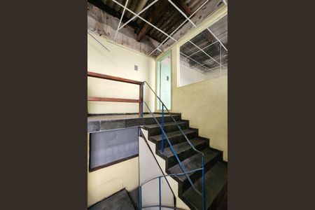 Casa à venda com 200m², 3 quartos e 1 vagaEscada 