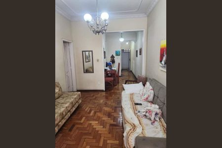 Apartamento à venda com 82m², 2 quartos e sem vaga